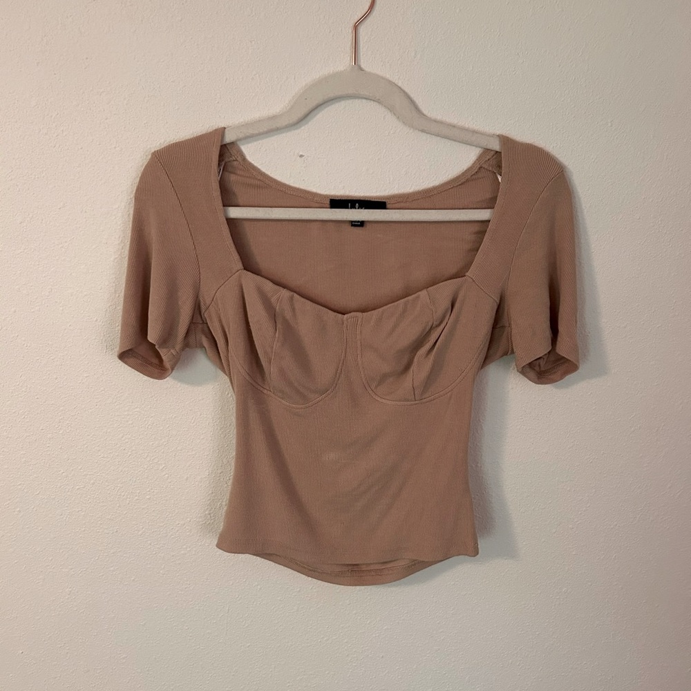 Lulu’s Beige ribbed bustier short sleeved top